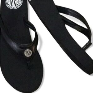 DKNY Donna Karan Platform Thong Sandals